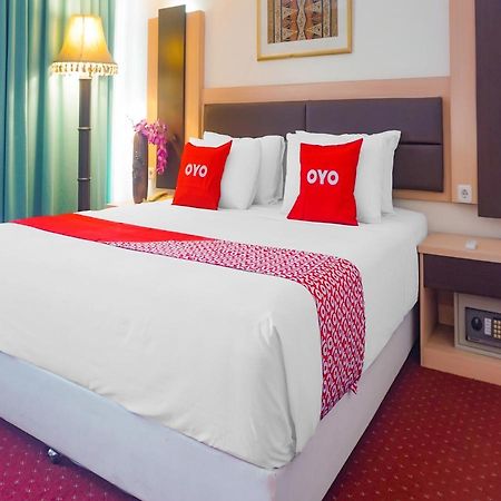 Oyo 3967 Hotel Pantai Wisata Makassar Ngoại thất bức ảnh