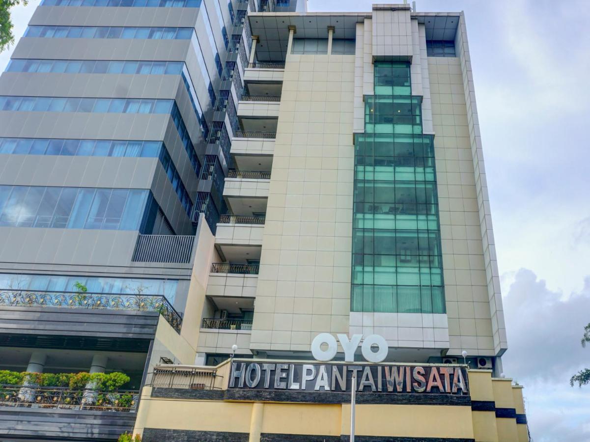 Oyo 3967 Hotel Pantai Wisata Makassar Ngoại thất bức ảnh