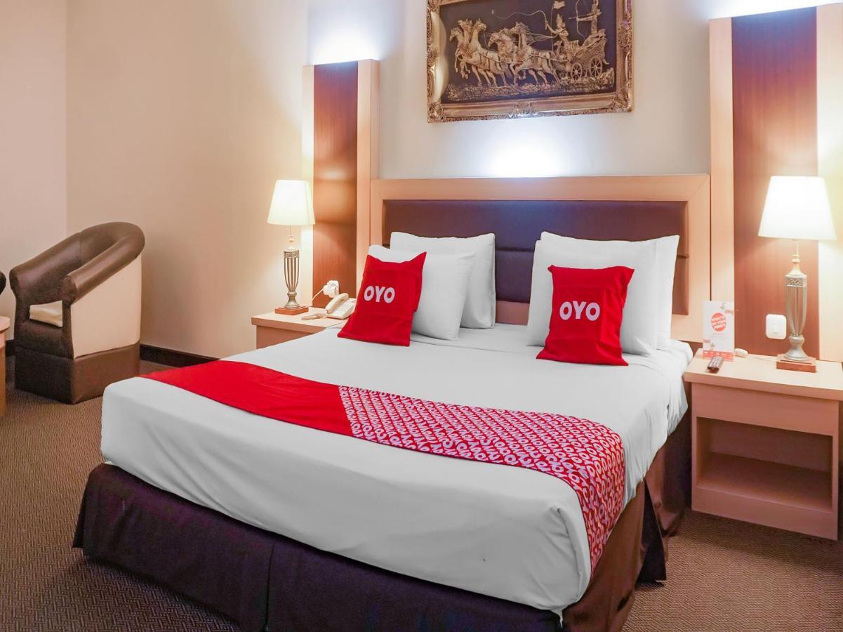 Oyo 3967 Hotel Pantai Wisata Makassar Ngoại thất bức ảnh