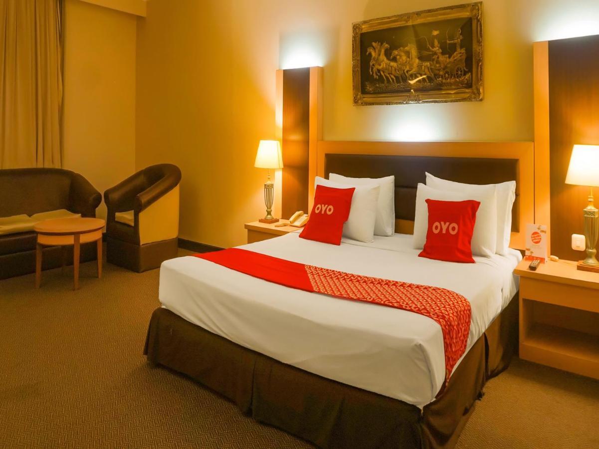 Oyo 3967 Hotel Pantai Wisata Makassar Ngoại thất bức ảnh