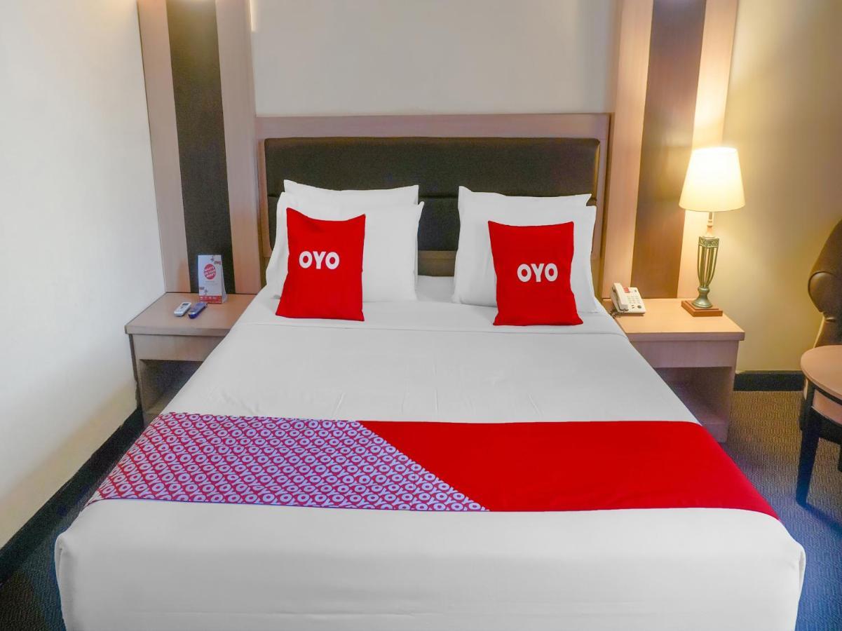 Oyo 3967 Hotel Pantai Wisata Makassar Ngoại thất bức ảnh