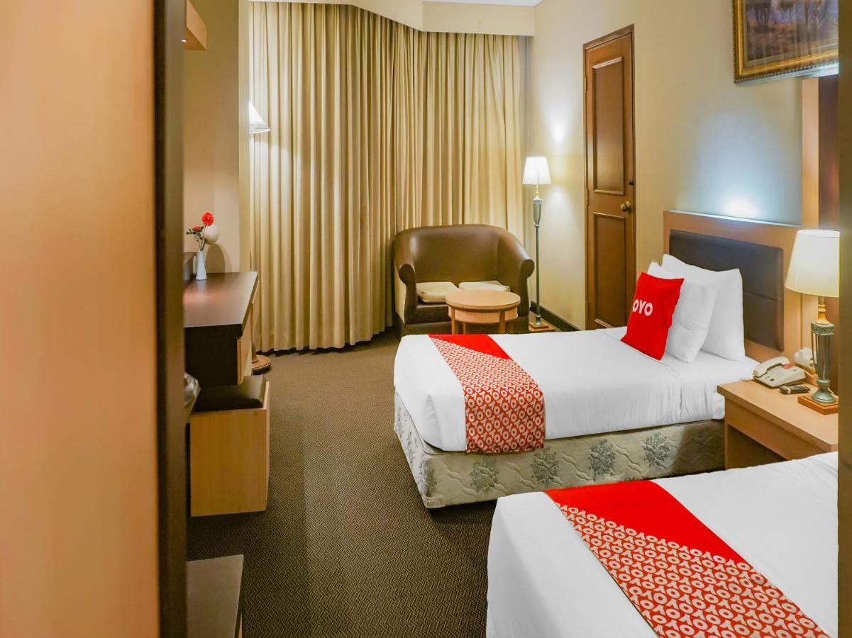 Oyo 3967 Hotel Pantai Wisata Makassar Ngoại thất bức ảnh