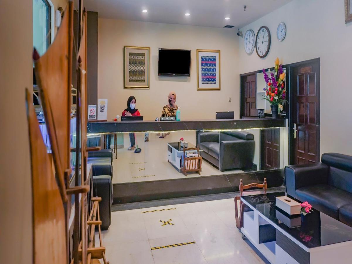 Oyo 3967 Hotel Pantai Wisata Makassar Ngoại thất bức ảnh