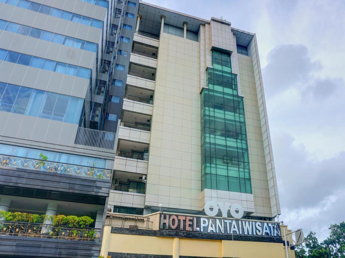 Oyo 3967 Hotel Pantai Wisata Makassar Ngoại thất bức ảnh