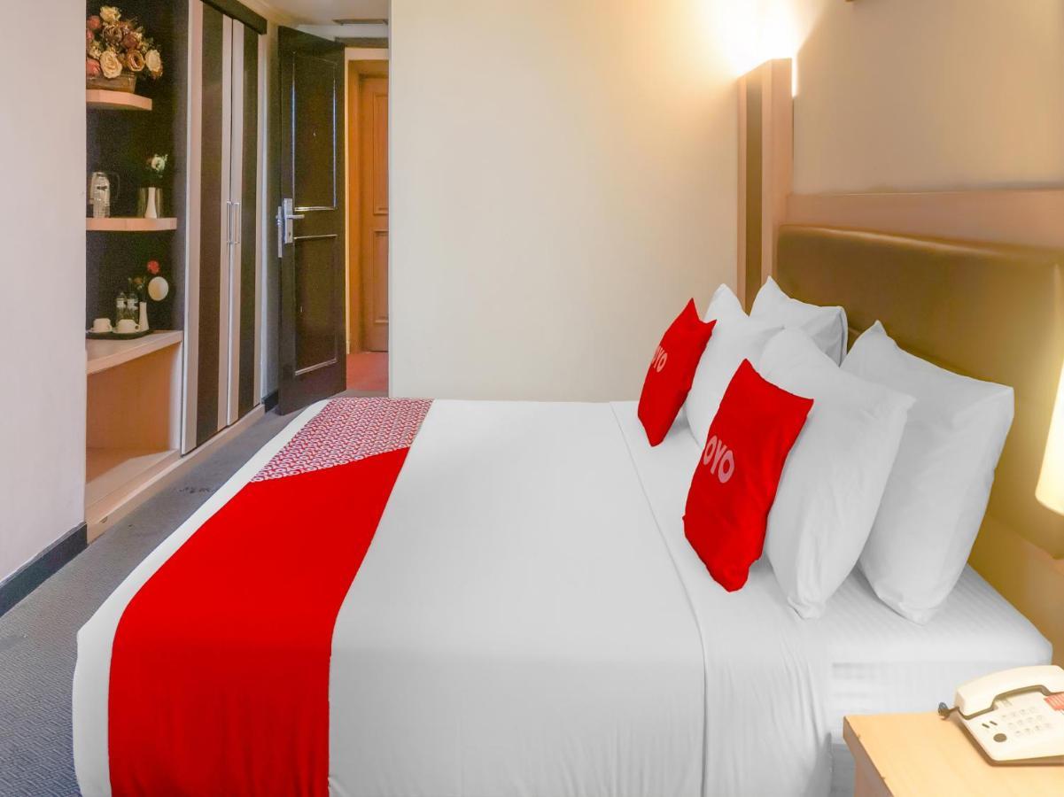 Oyo 3967 Hotel Pantai Wisata Makassar Ngoại thất bức ảnh