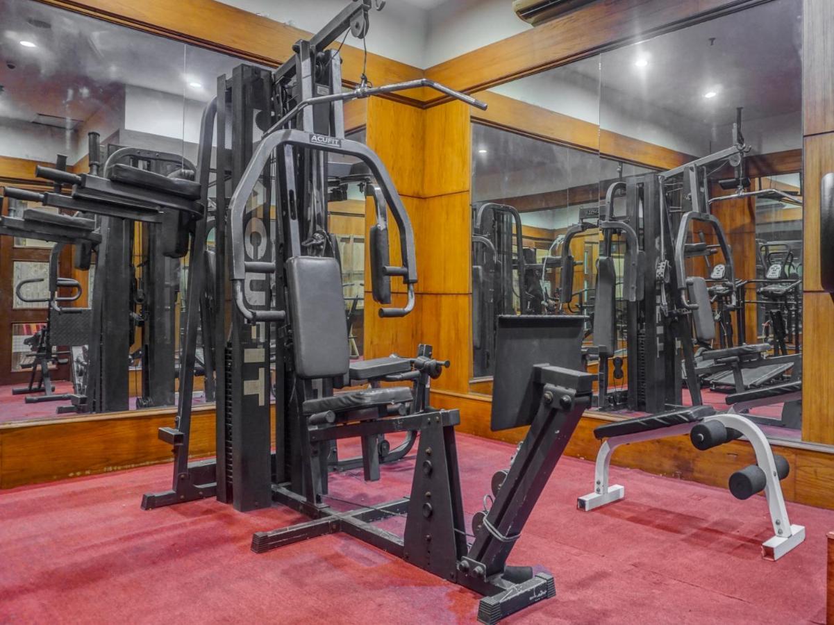 Oyo 3967 Hotel Pantai Wisata Makassar Ngoại thất bức ảnh